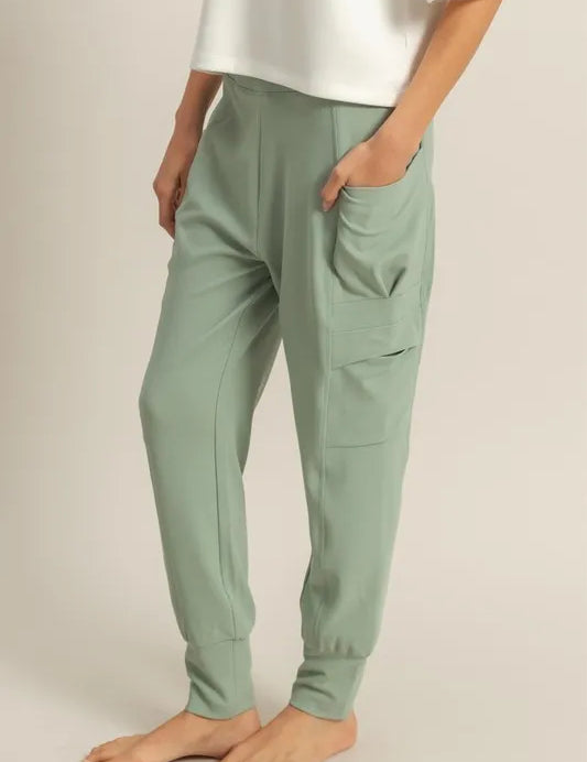 HYFVE High-Waist Pocket Detail Comfy Sweatpants | Daverri Fashions