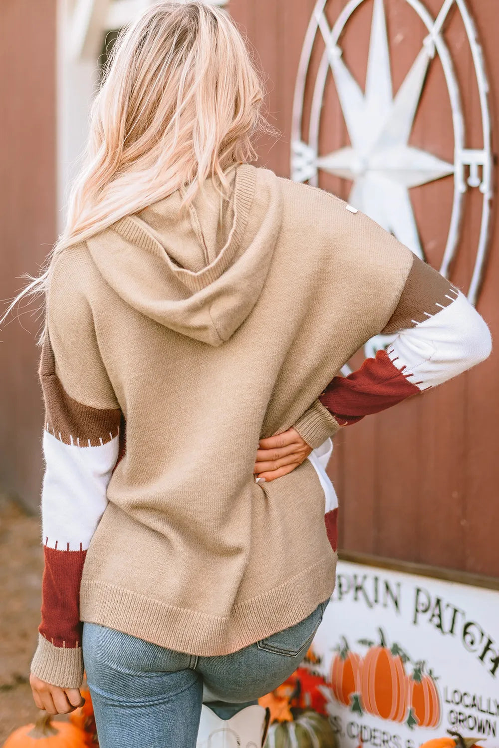 Beige and white striped cotton kangaroo pocket hooded sweater