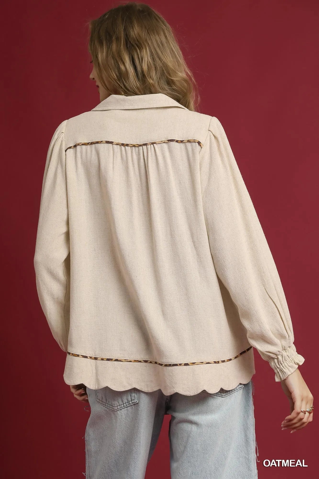 Umgee Full Size Linen Scallop Hem Blouse with Contrast Trim Plus Size | Daverri Fashions