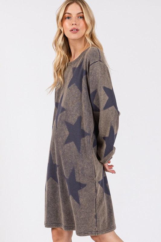 SAGE + FIG Washed Star Print Round Neck Dress - DAVERRI FASHIONS