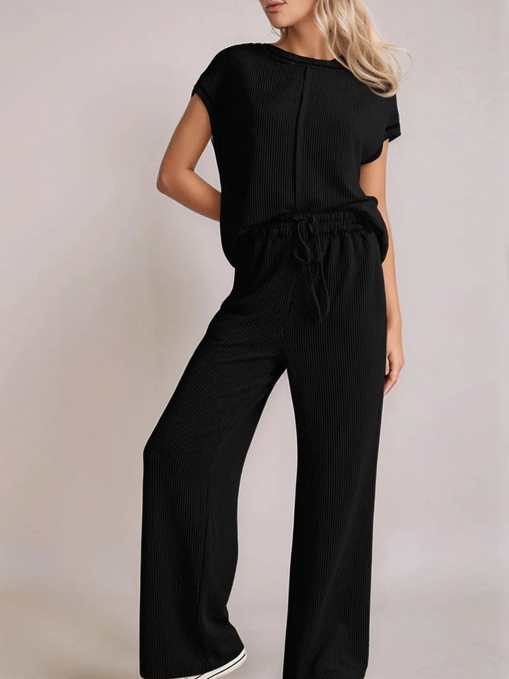 Black Ribbed Exposed Seam Top and Pants Set | Loungewear Sets Daverri Fashions