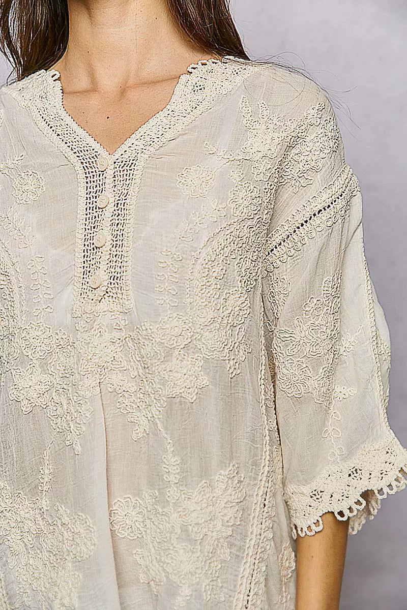 Delicate off-white POL Floral Embroidered Lace Top with V-Neck