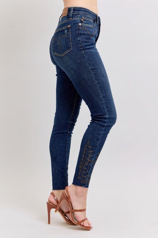 Judy Blue Full Size Embroidered High Rise Skinny Jeans Plus Size | Jeans Daverri Fashions