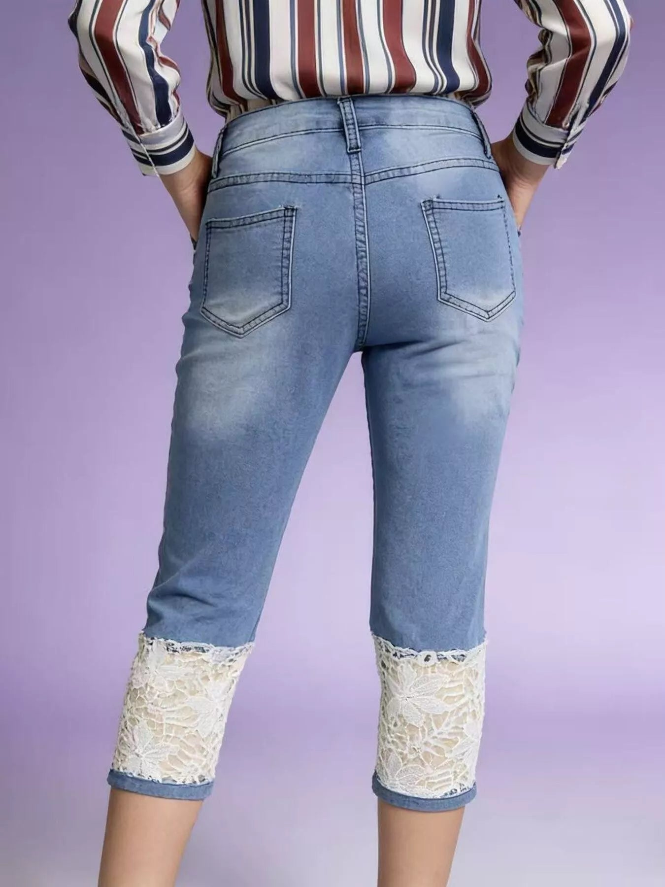 Daverri plus size lace trimmed light-wash capri jeans back view