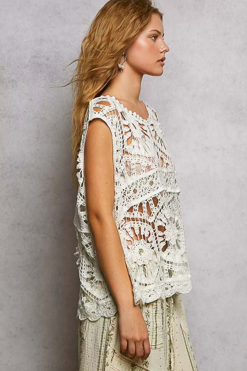 Delicate white POL openwork round neck floral crochet tank with scalloped hem