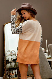 BiBi Color Block Leopard V Neck Knit Top | Tops Daverri Fashions