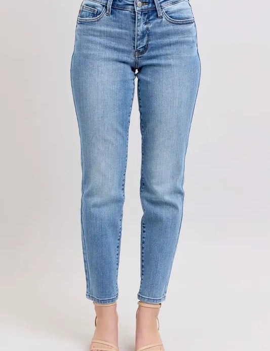 Judy Blue Full Size Mid Rise Vintage Wash Slim Jeans with Cell Phone Pocket Plus Size | Daverri Fashions
