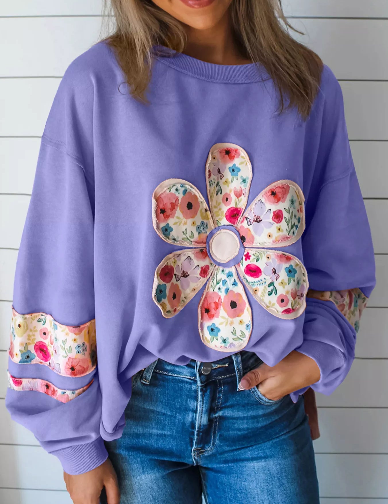 Lavender Oversized Floral Applique Drop Shoulder Sweatshirt | Sweatshirts Daverri Fashions