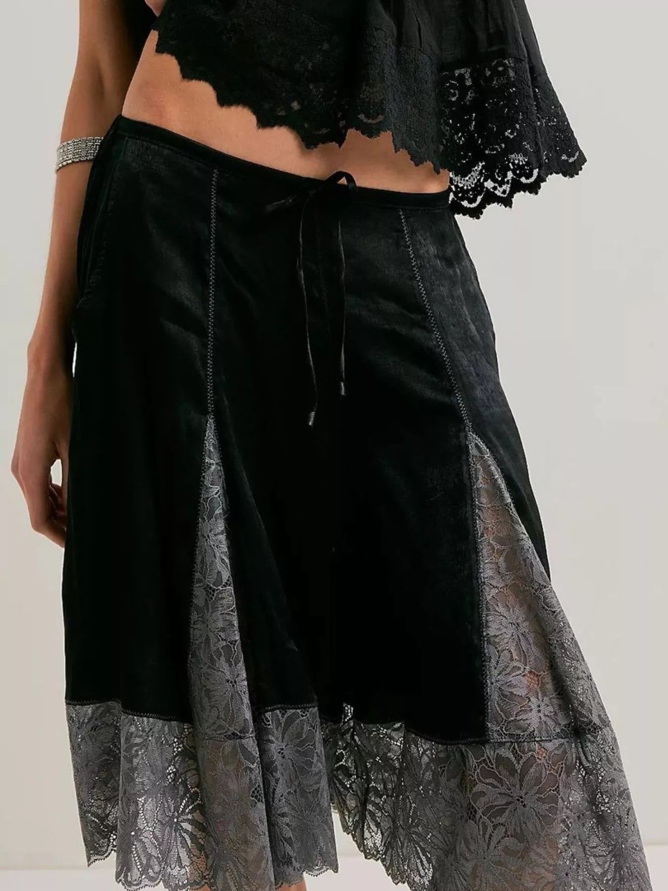 Black Lace Detail Shorts | Shorts Daverri Fashions