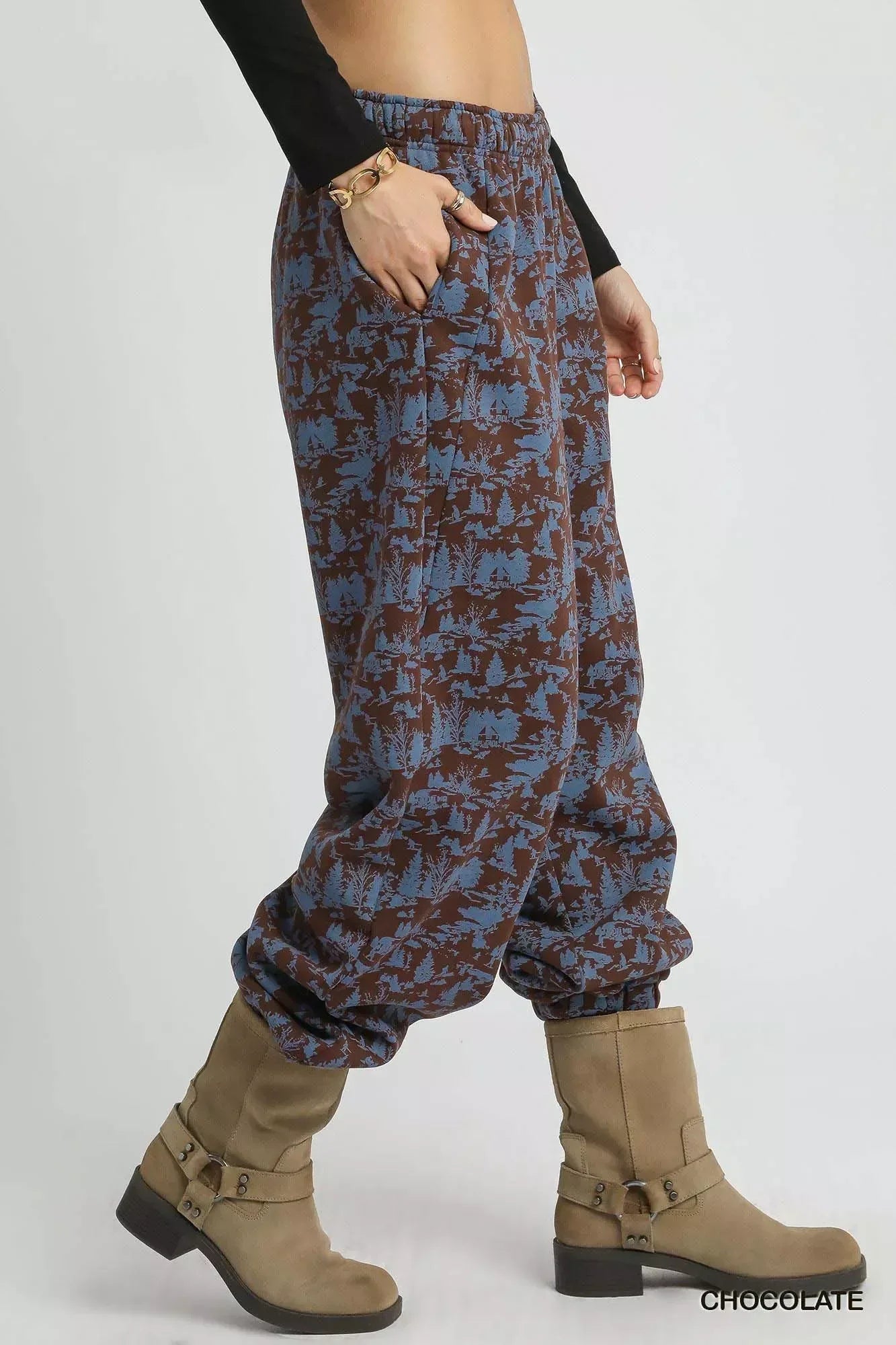 Umgee Scenic Print Casual Sweatpants Chocolate - DAVERRI FASHIONS