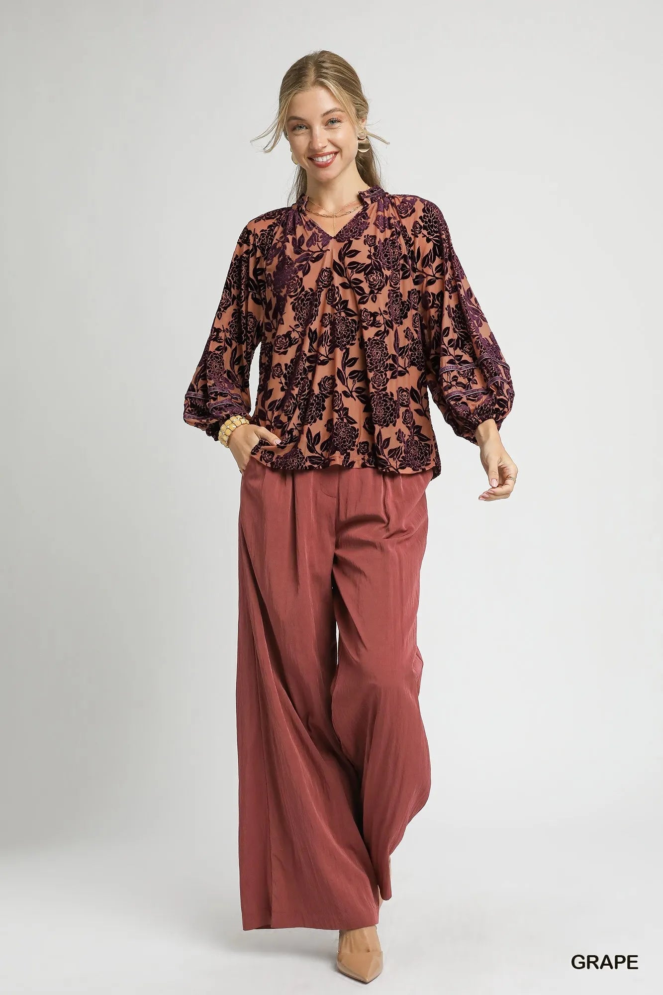 Umgee Floral Velvet Blouse with Balloon Sleeves | Daverri Fashions