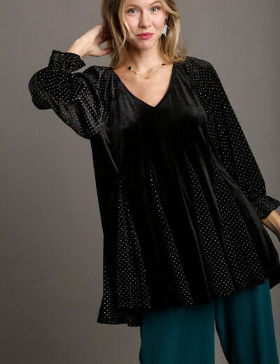 Umgee Godet Hem Polka Dot V-Neck Blouse Black