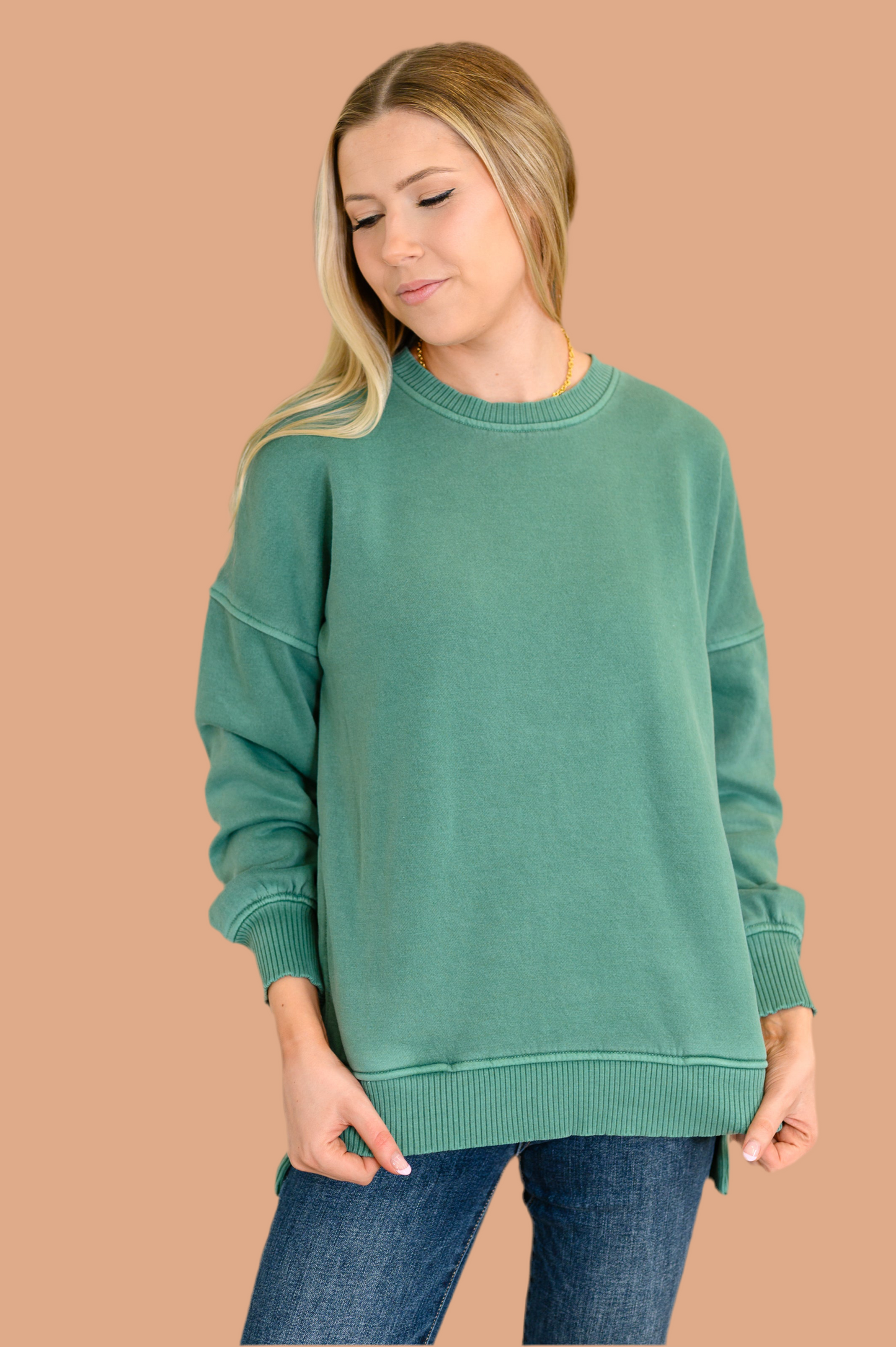 Talk Cozy to Me Stepped Hem Pullover in Dark Green