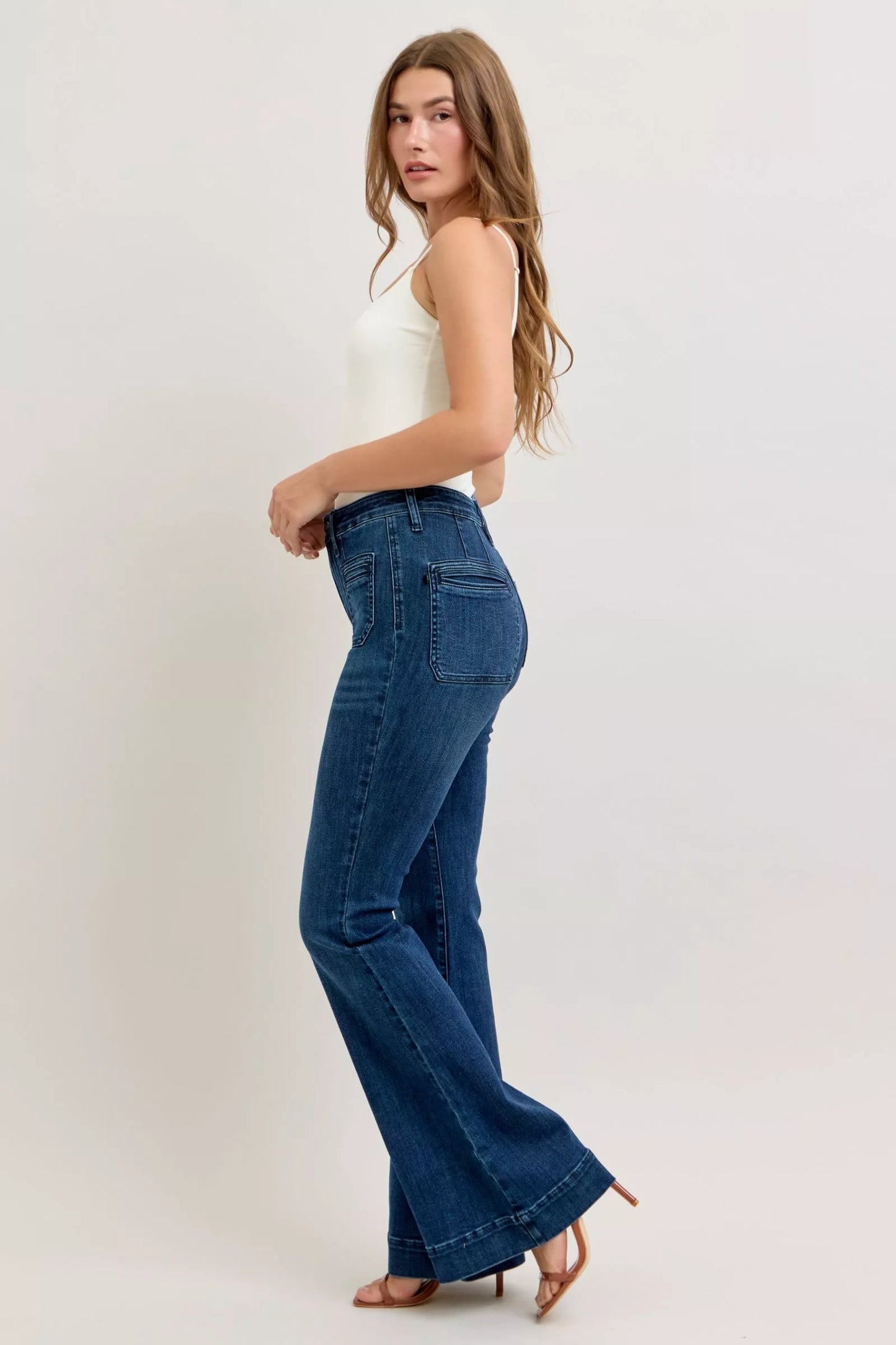Judy Blue high-waisted dark blue denim flare jeans with front pockets