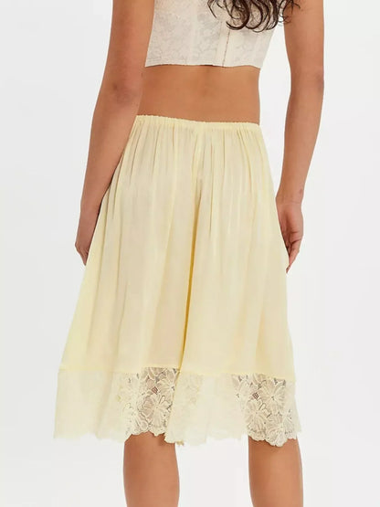 Lace Detail Shorts - DAVERRI FASHIONS