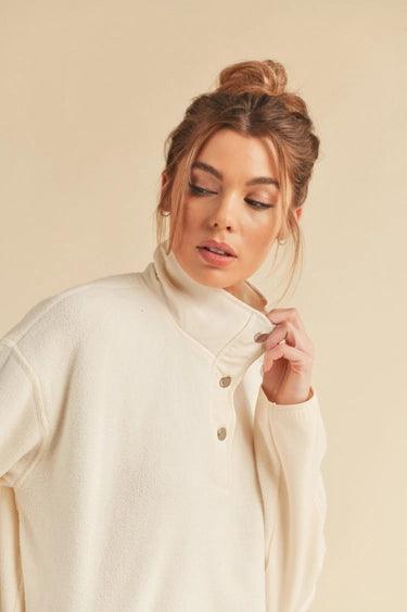 Aemi+Co White Half Snap Lightweight Pullover Tops