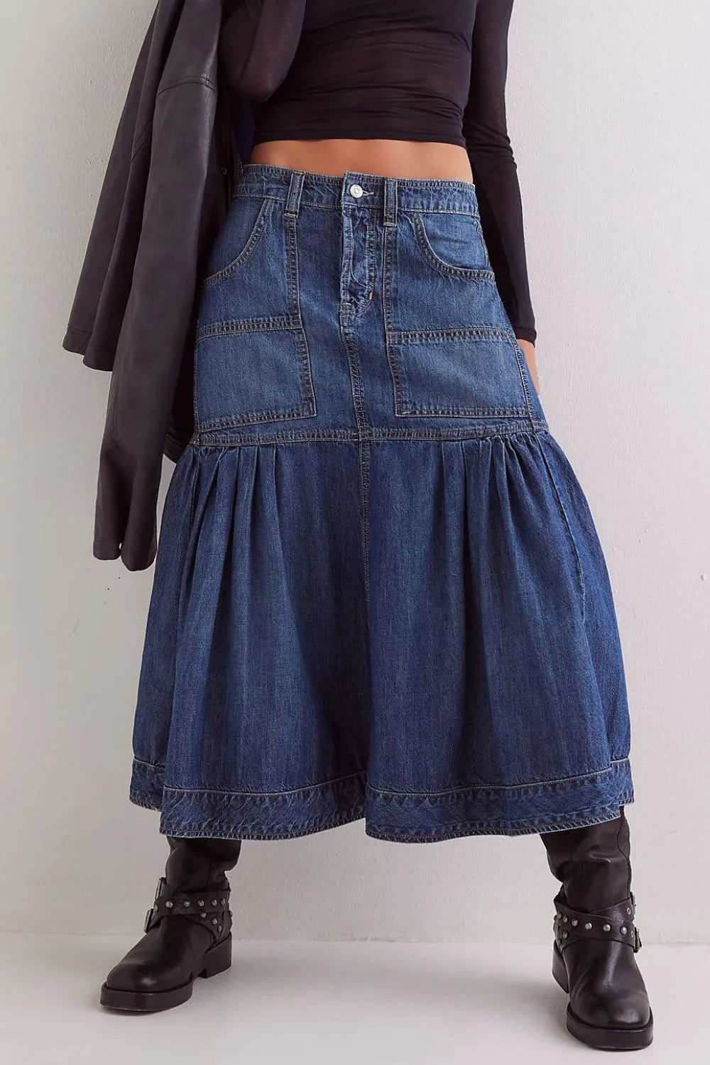 Daverri midi denim skirt with flared tiered hem and front pockets