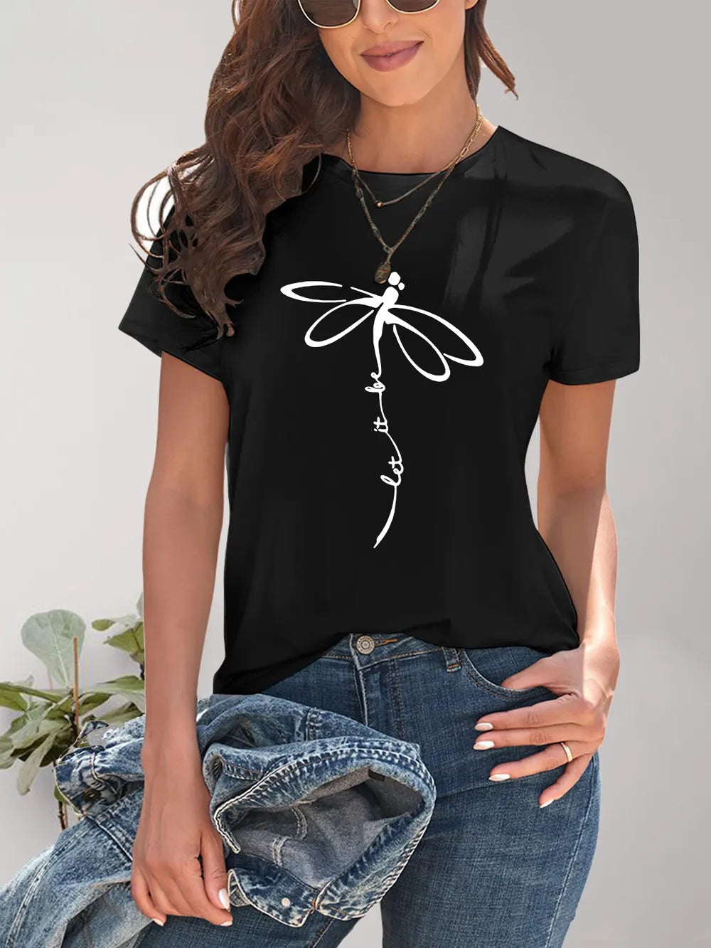 Black dragonfly print short sleeve round neck t-shirt