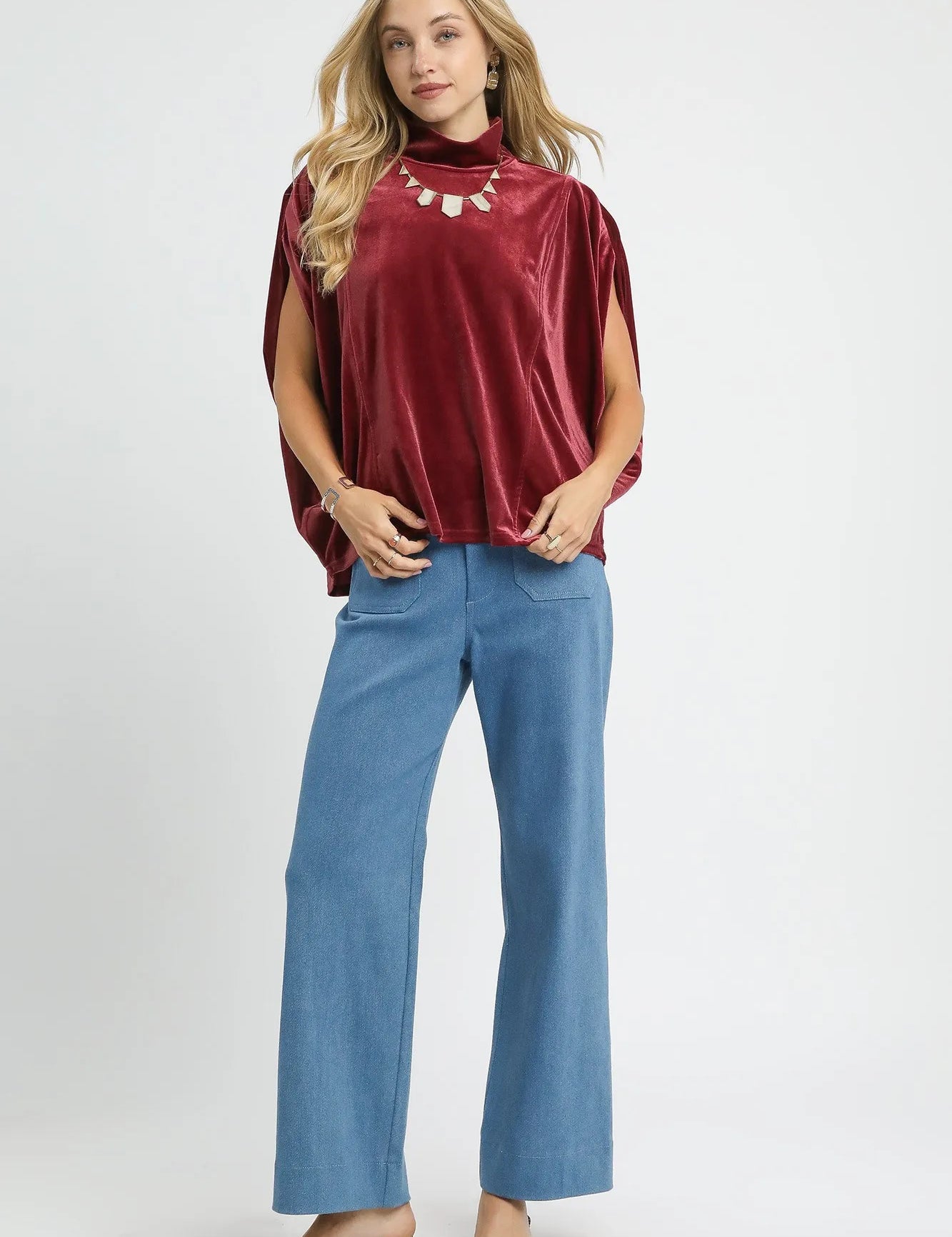 ROSEWOOD Umgee Velvet Mock Neck Sleeveless Blouse | Daverri Fashions