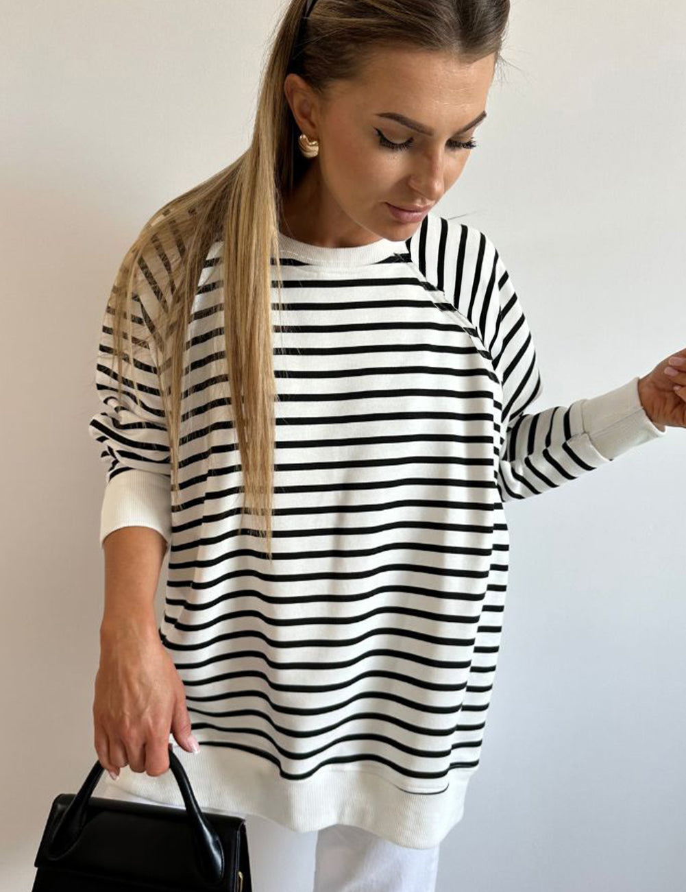 Black Stripe Raglan Sleeve Side Slits Loose Sweatshirt | Sweatshirts Daverri Fashions