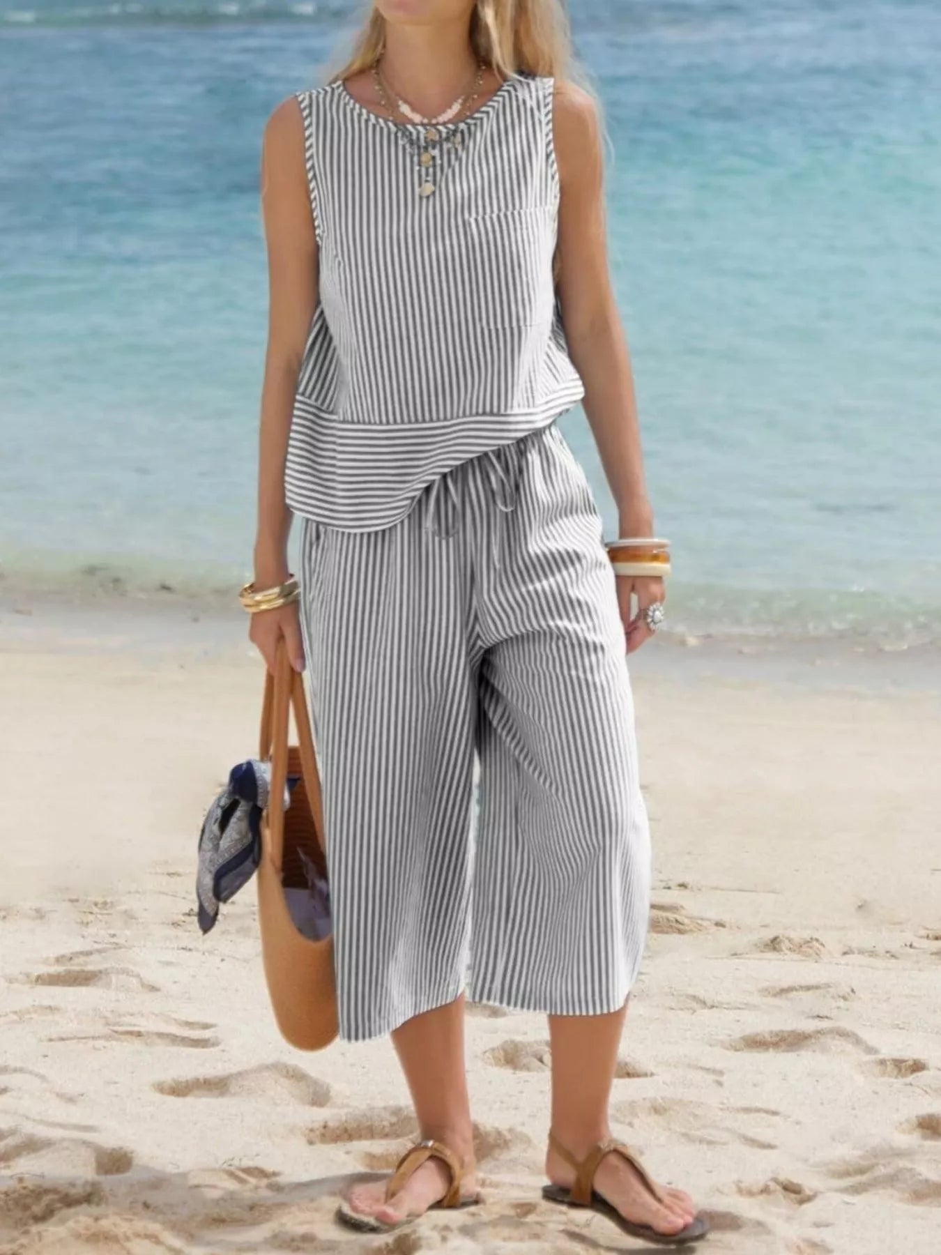 Daverri striped sleeveless top and cropped pants set in beach outfit
