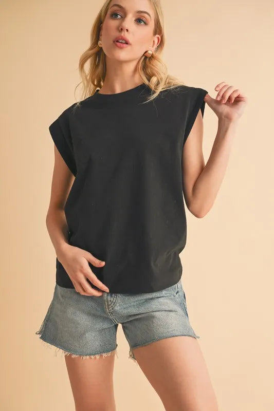Aemi+Co Solid Color Round Neck Sleeveless Top