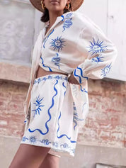 Daverri Fashions white blue sun print robe with drawstring waist