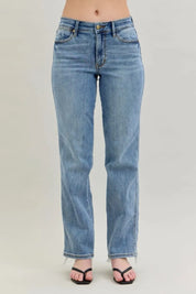 Judy Blue Frayed Hem Cell Phone Pocket Dad Jeans | Jeans Daverri Fashions
