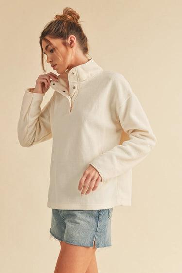 Aemi+Co White Half Snap Lightweight Pullover Tops