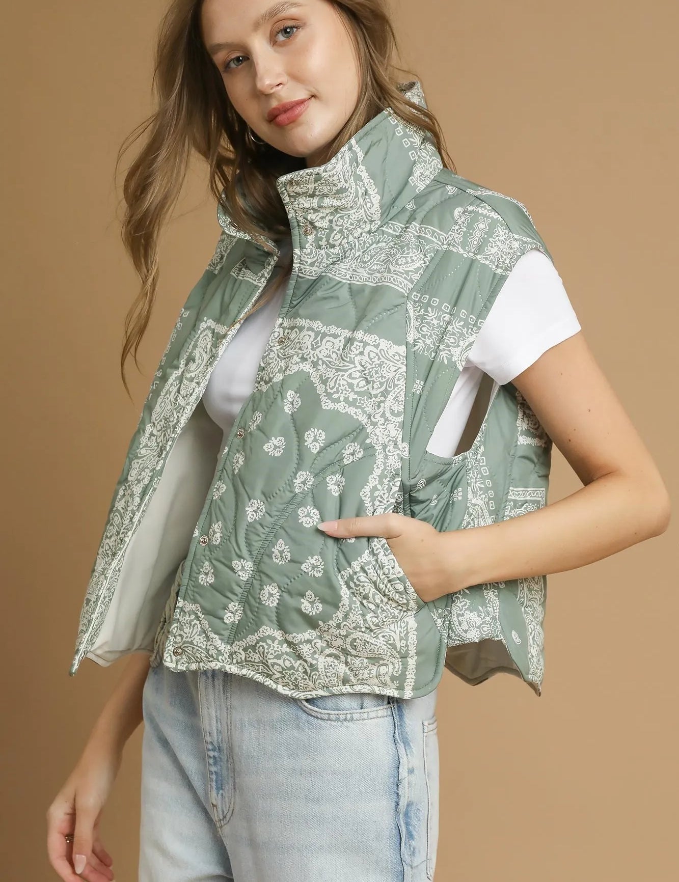 Umgee Bandana Print Quilted Puffer Vest | Vest Jackets Daverri Fashions