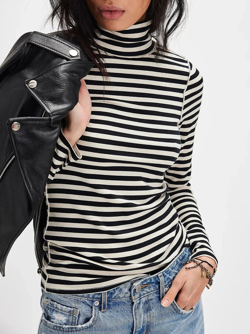 Black white Exposed Seam Striped Turtleneck Long Sleeve T-Shirt | Tops Daverri Fashions