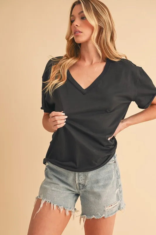 Aemi+Co V-Neck Short Sleeve T-Shirt | Daverri Fashions