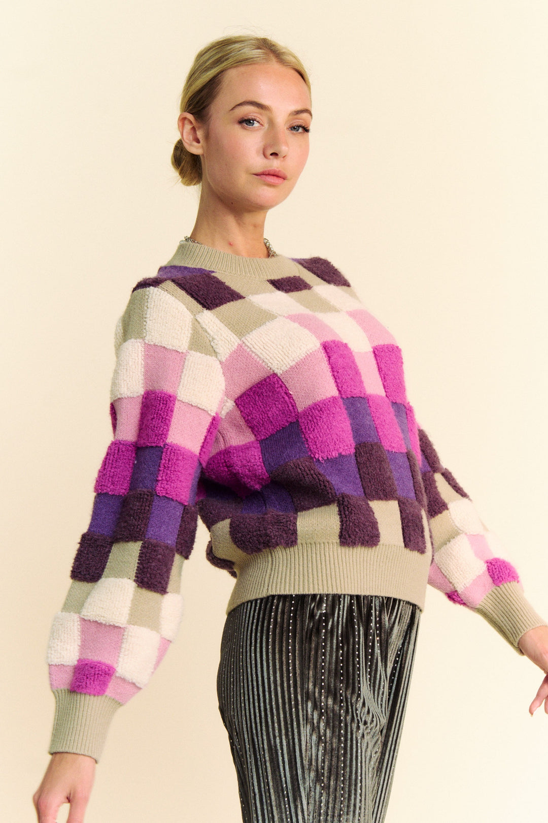 Davi & Dani Checkered Round Neck Long Sleeve Sweater Tops