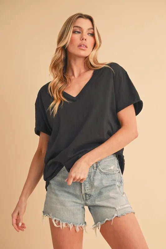 Aemi+Co V-Neck Short Sleeve T-Shirt | Daverri Fashions