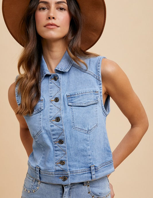 Annie Wear Collared Neck Button Down Denim Vest Medium Tops