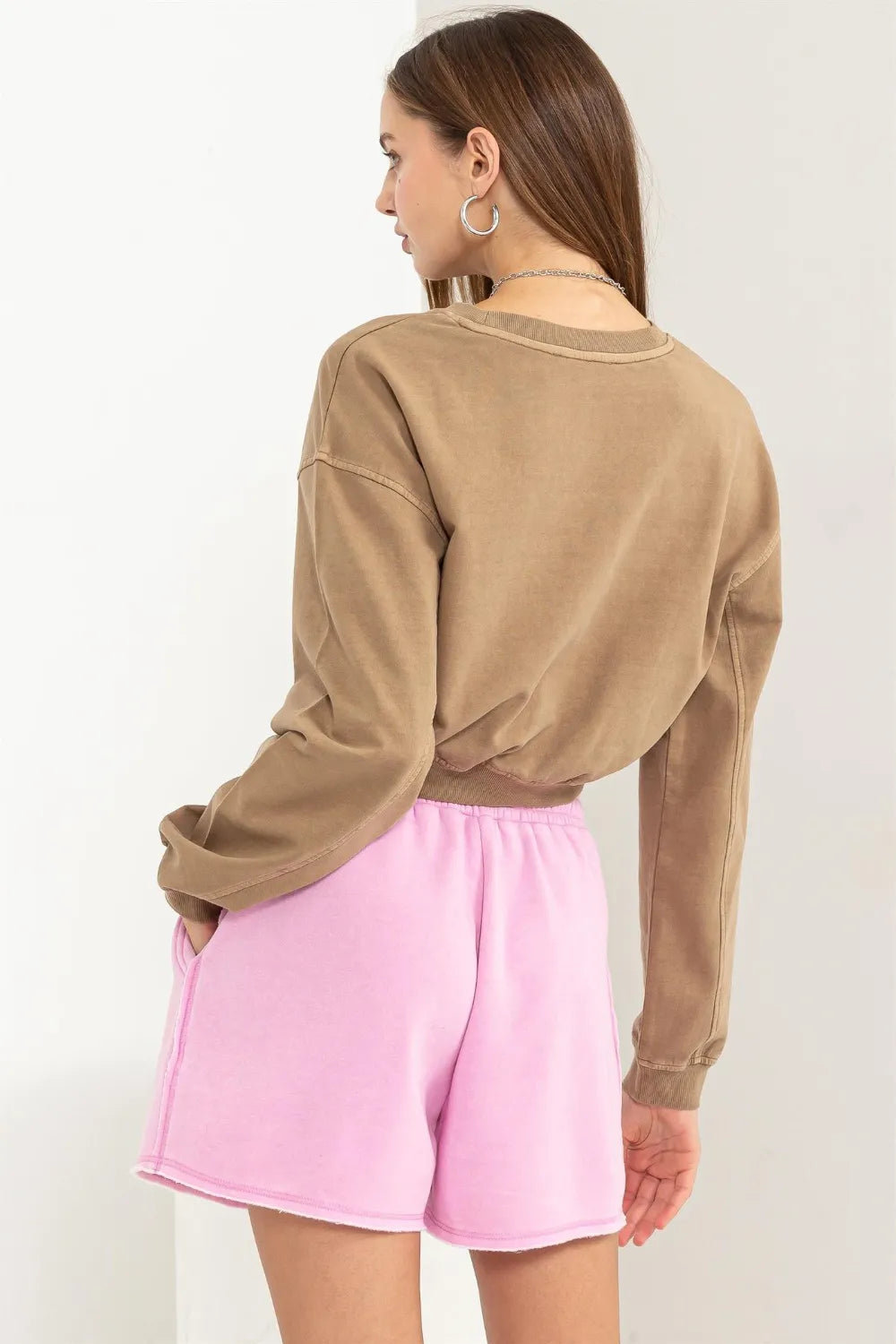 HYFVE Round Neck Long Sleeve Cropped Sweatshirt Sweatshirts