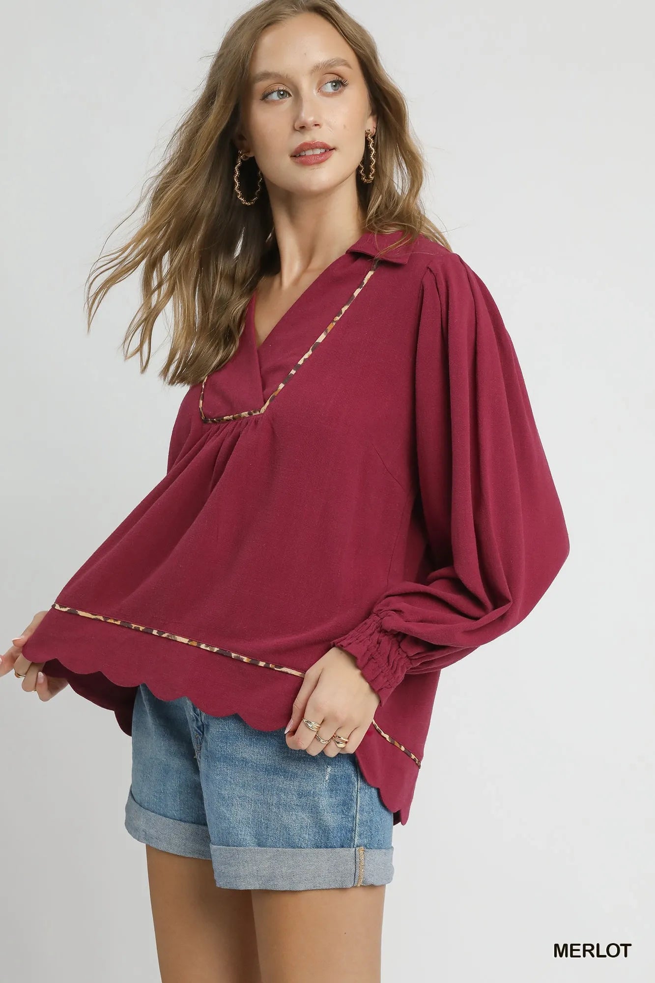 Umgee Full Size Linen Scallop Hem Blouse with Contrast Trim Plus Size | Blouses Daverri Fashions