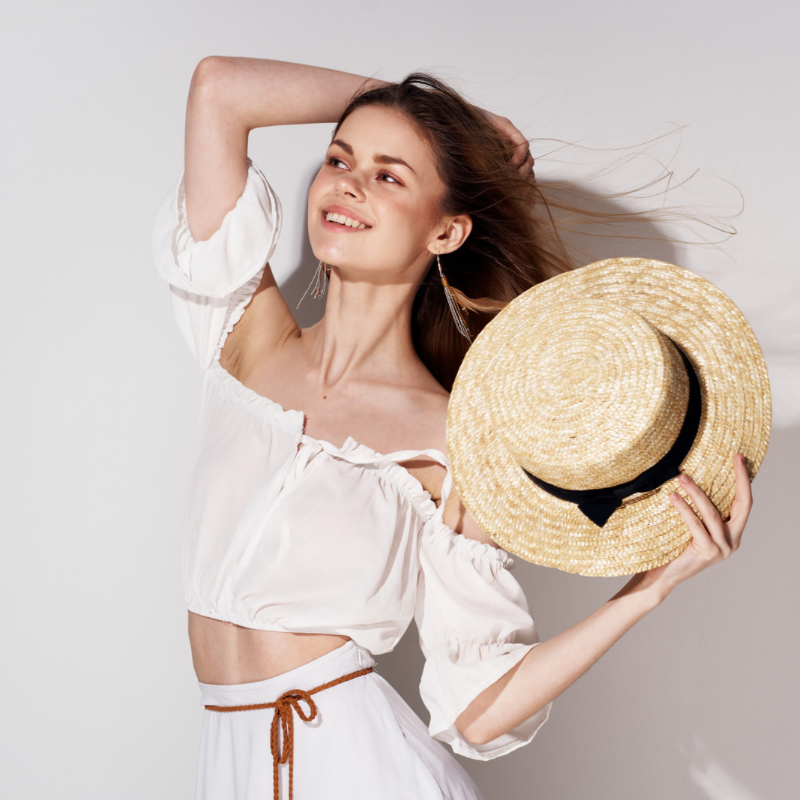 Mobile image banner Girl in Spring clothes-Daverri Fashions