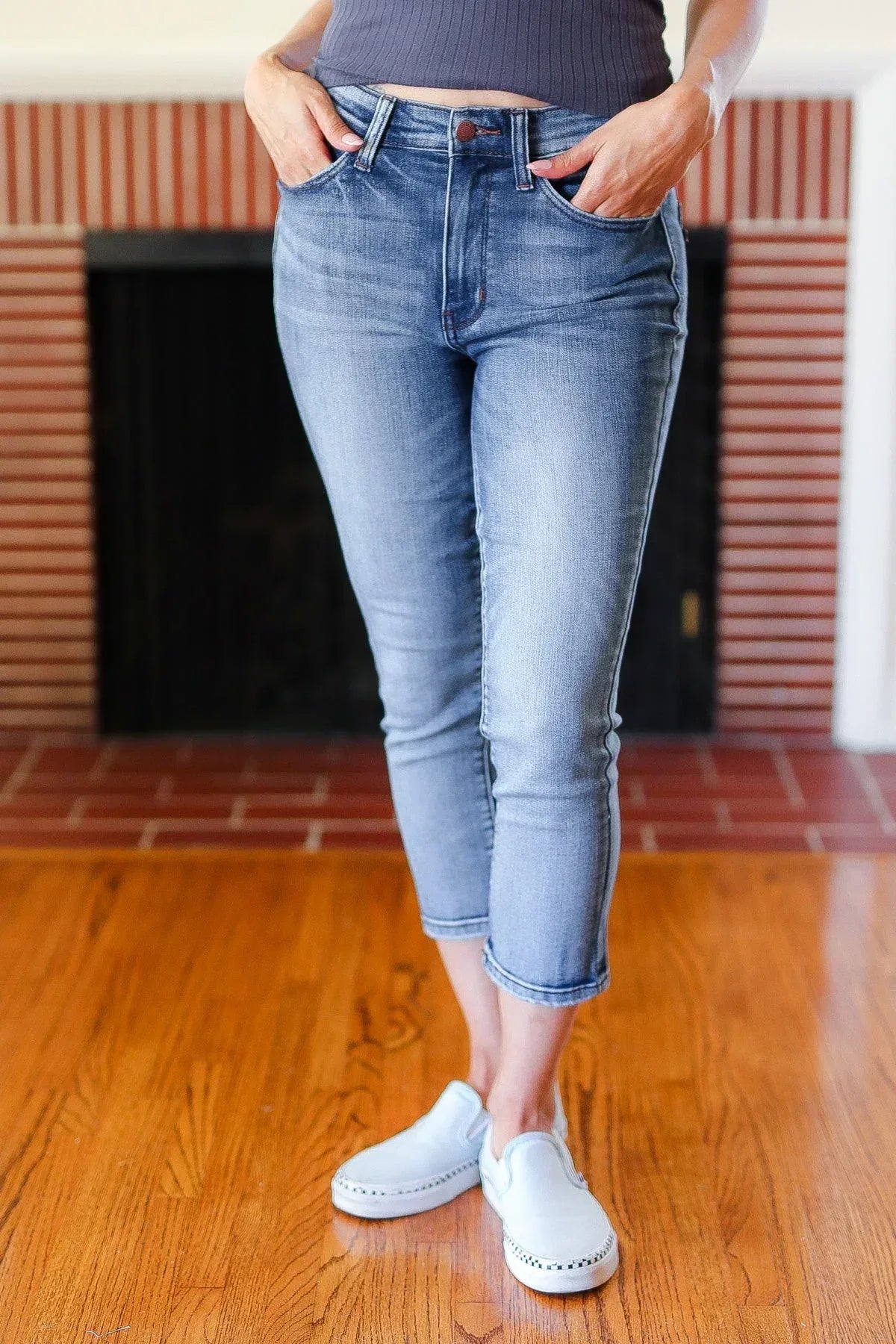 Judy Blue Medium Wash Mid Rise Skinny Capri - DAVERRI FASHIONS