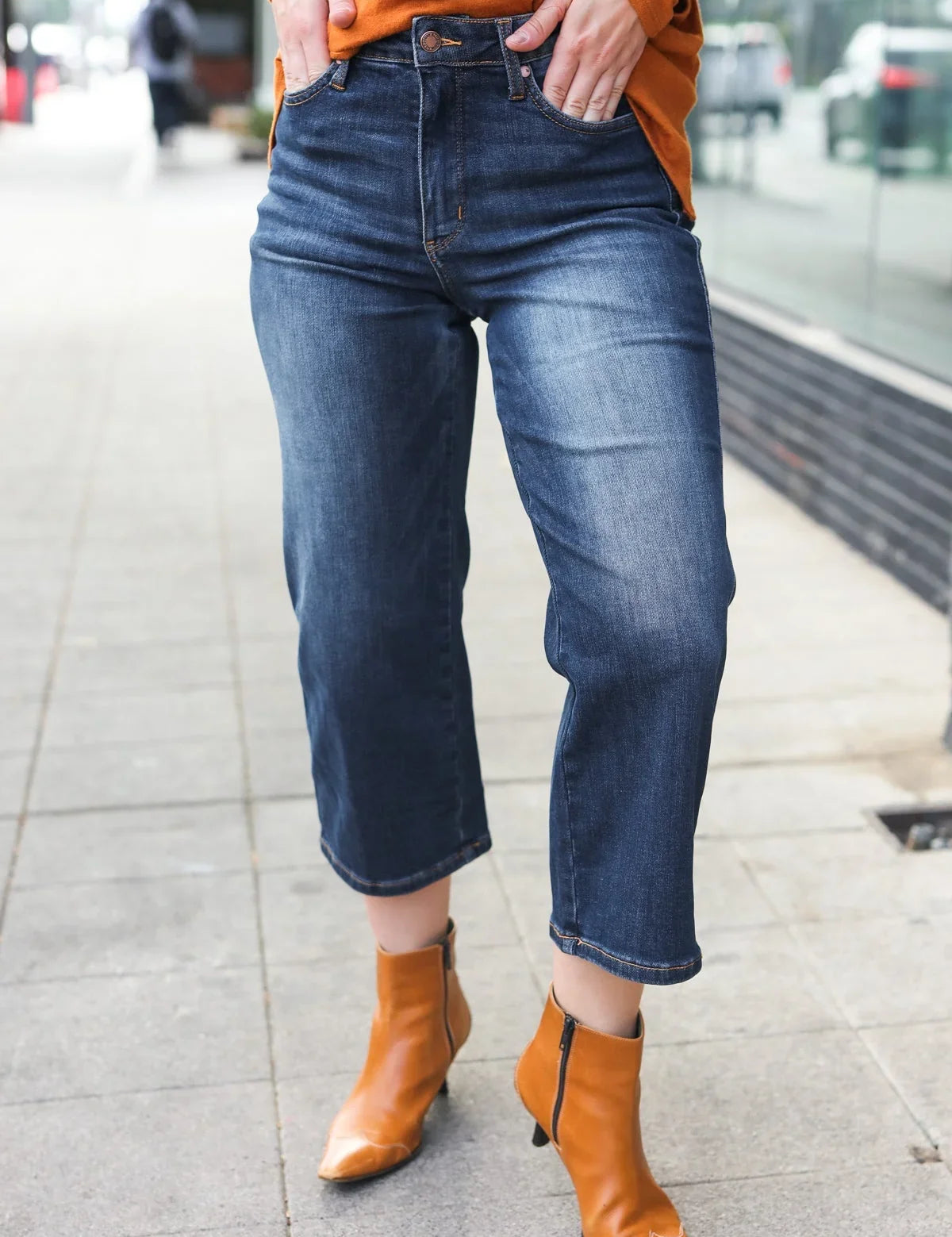 Judy Blue Dark Wash Mid Rise Cropped Wide Leg Jeans | Daverri Fashions