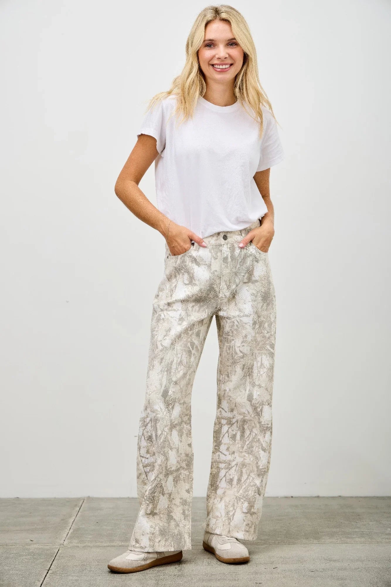 Beige gray leaf pattern wide-leg plus size high-rise jeans