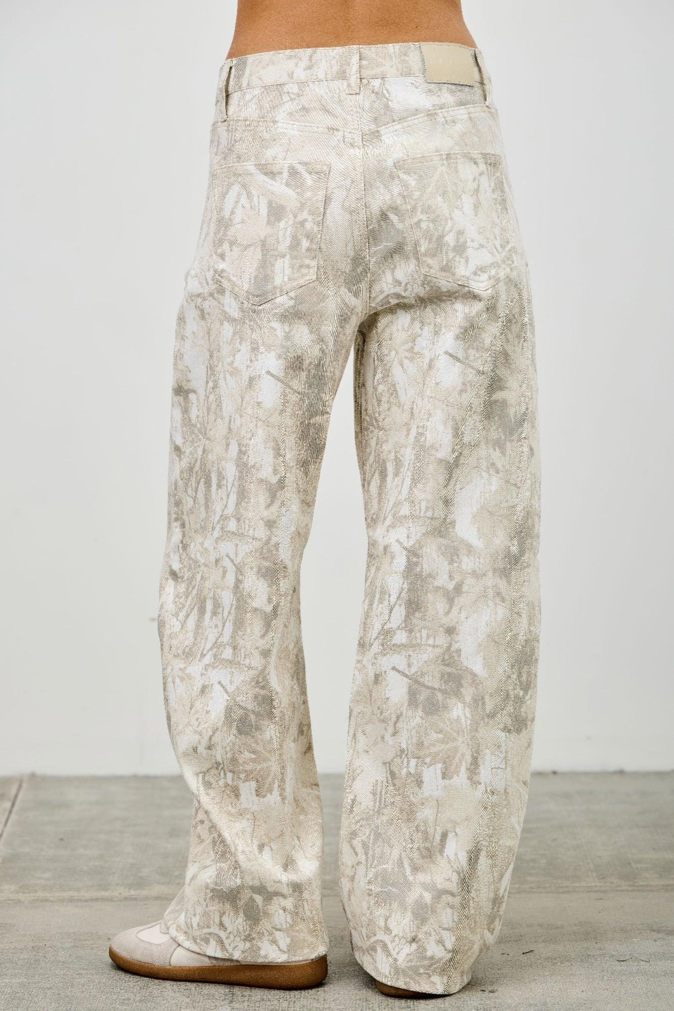 Wide-leg plus size high-rise Seige denim jeans in silver cream pattern