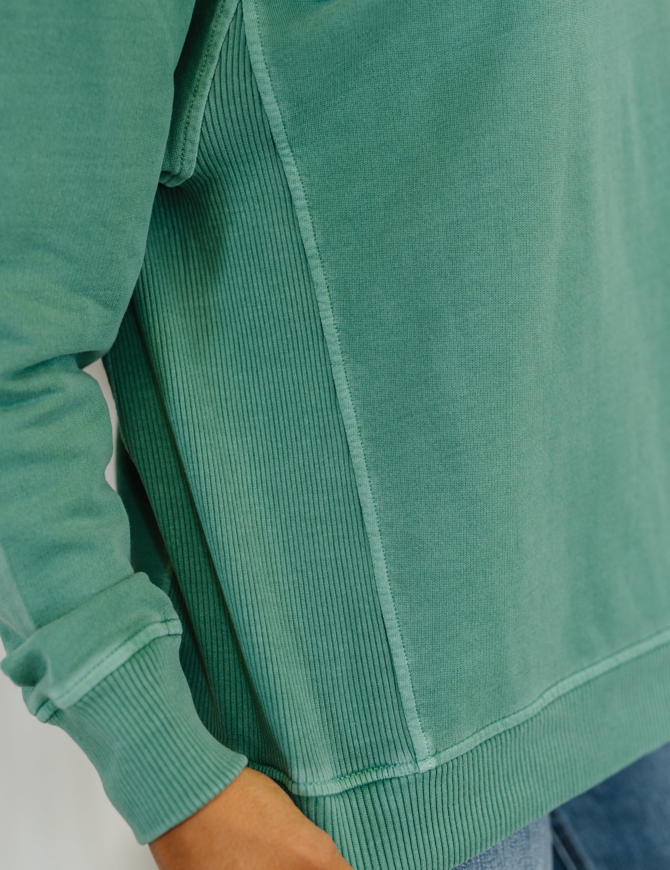 Mineral Wash Sweatshirt Dark Green | Sweatshirts Daverri Fashions