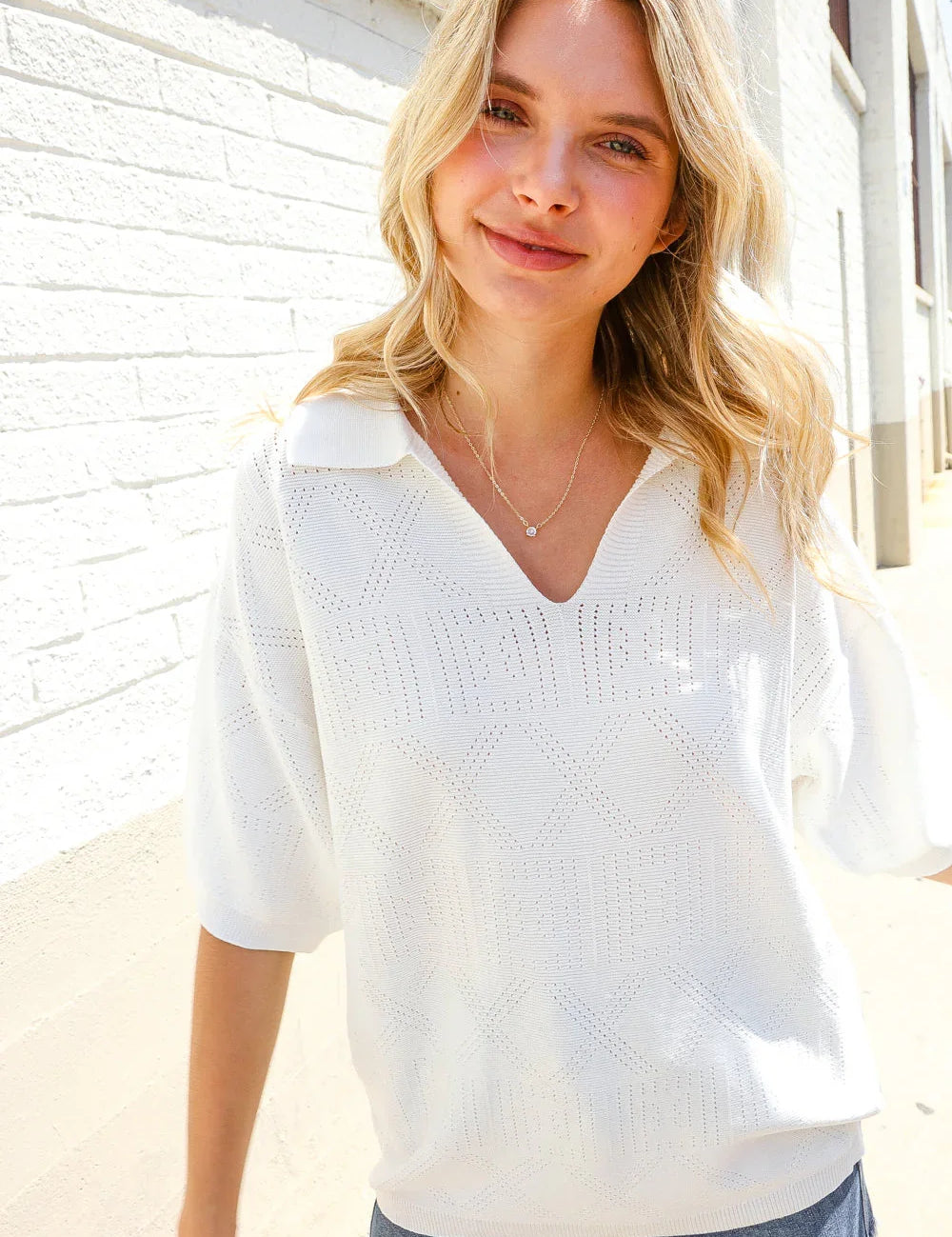 Lock Eyes White Pointelle Collar V Neck Short Sleeve Top | Daverri Fashions