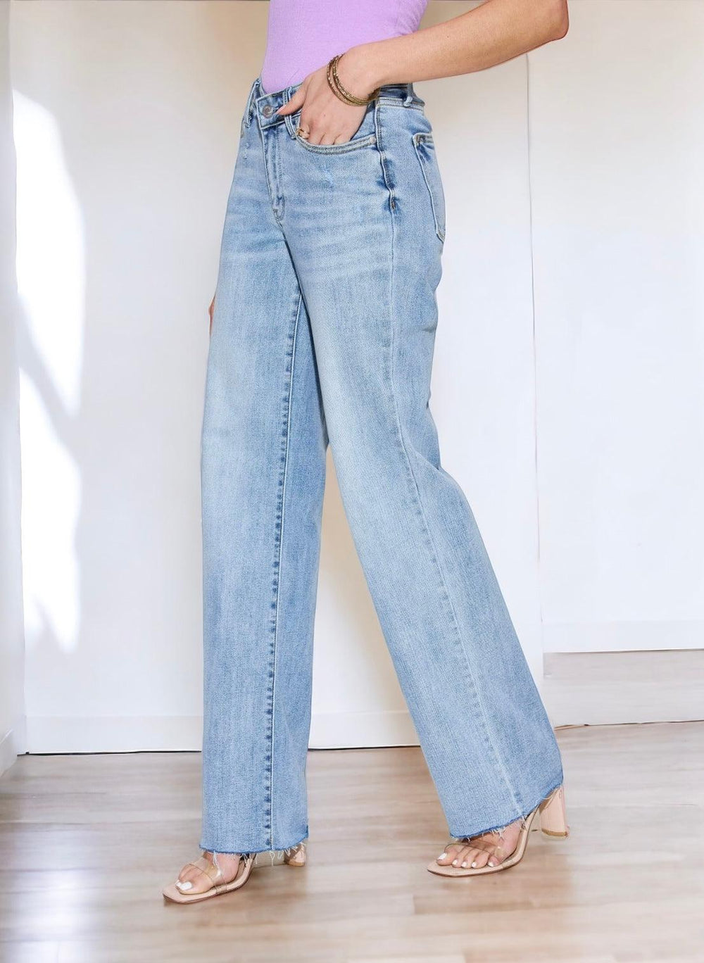 Judy Blue Full Size V Front Waistband Straight Jeans Jeans