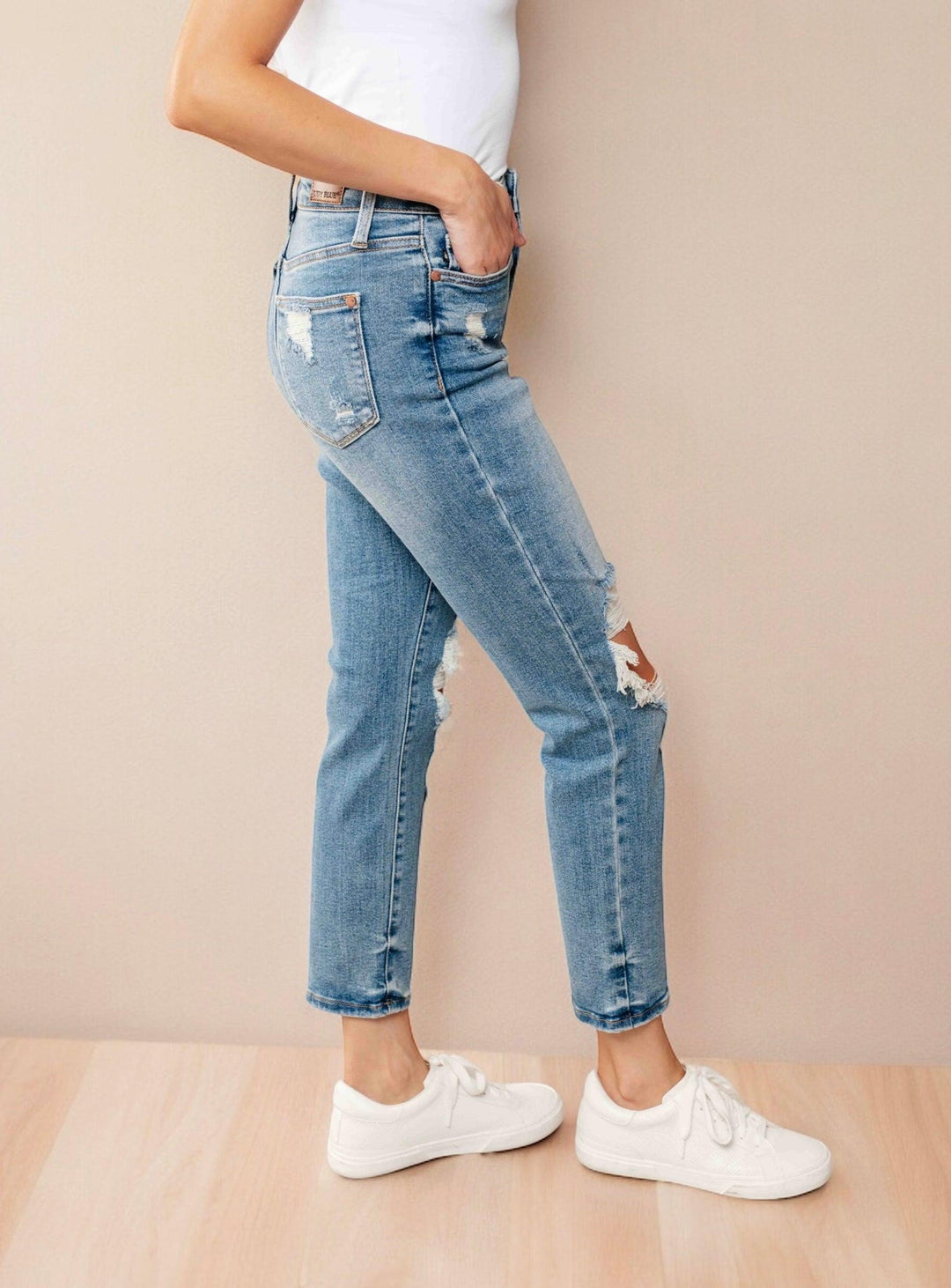 Judy Blue High Waisted Distressed Boyfriend Jeans Jeans