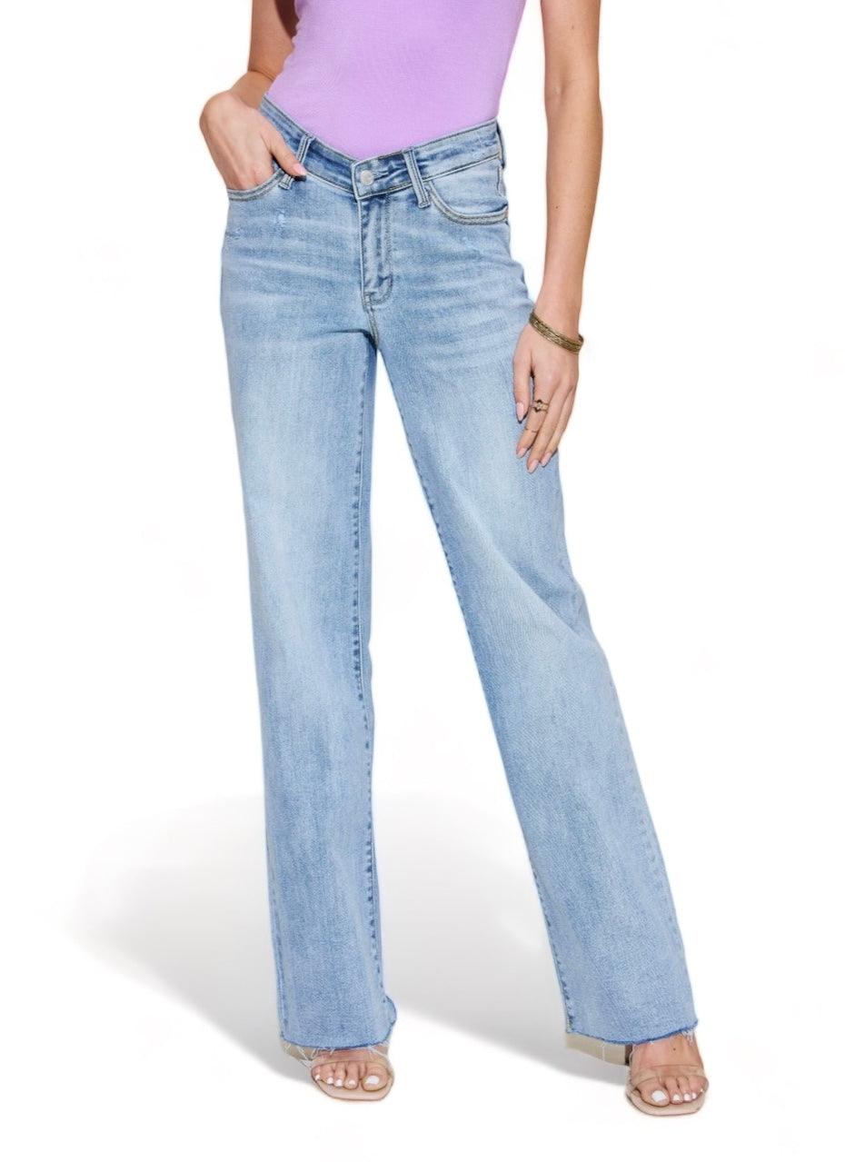 Judy Blue Full Size V Front Waistband Straight Jeans Light Jeans