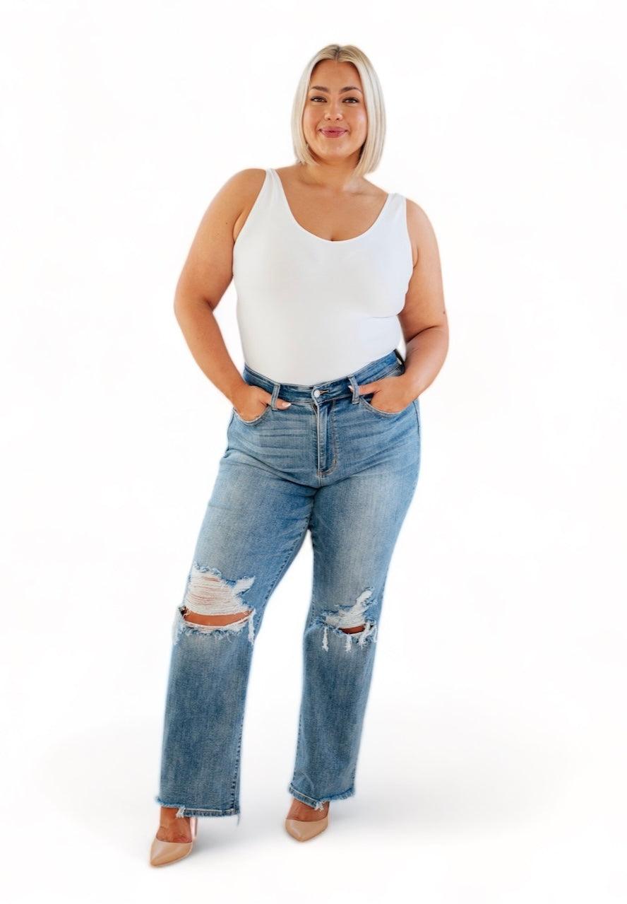 High Rise Light Wash 90’s Distressed Straight Judy Blue Jeans Jeans