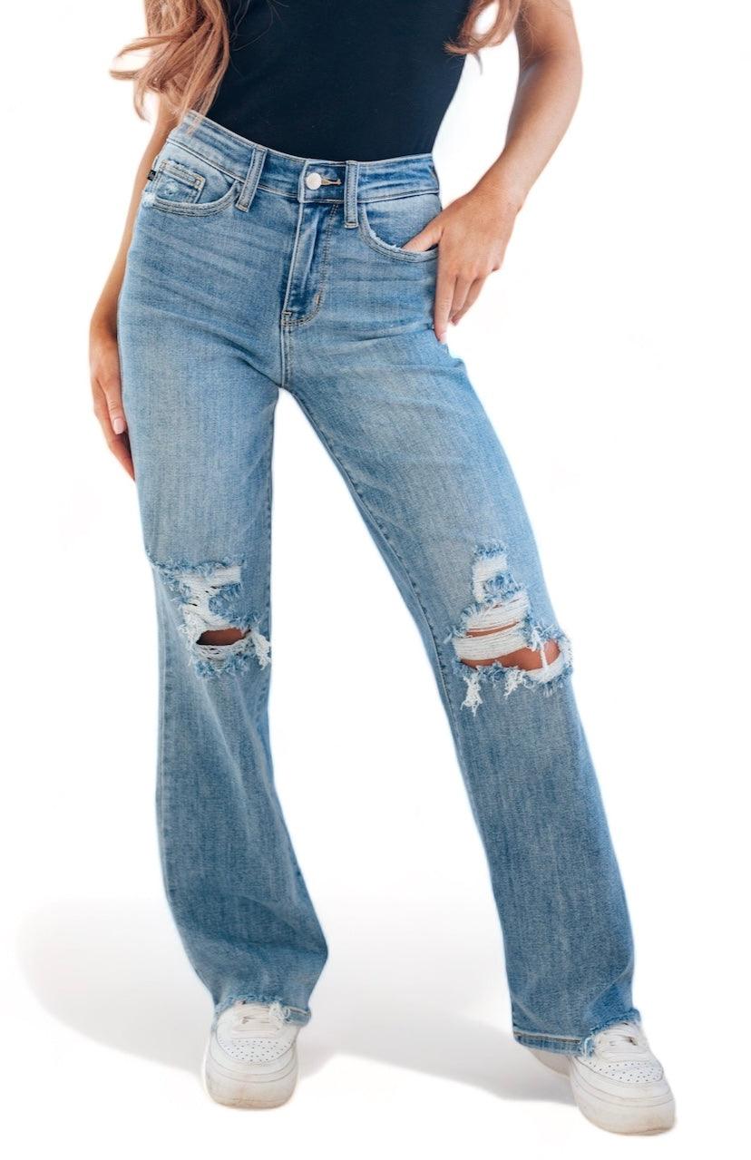 High Rise Light Wash 90’s Distressed Straight Judy Blue Jeans Jeans