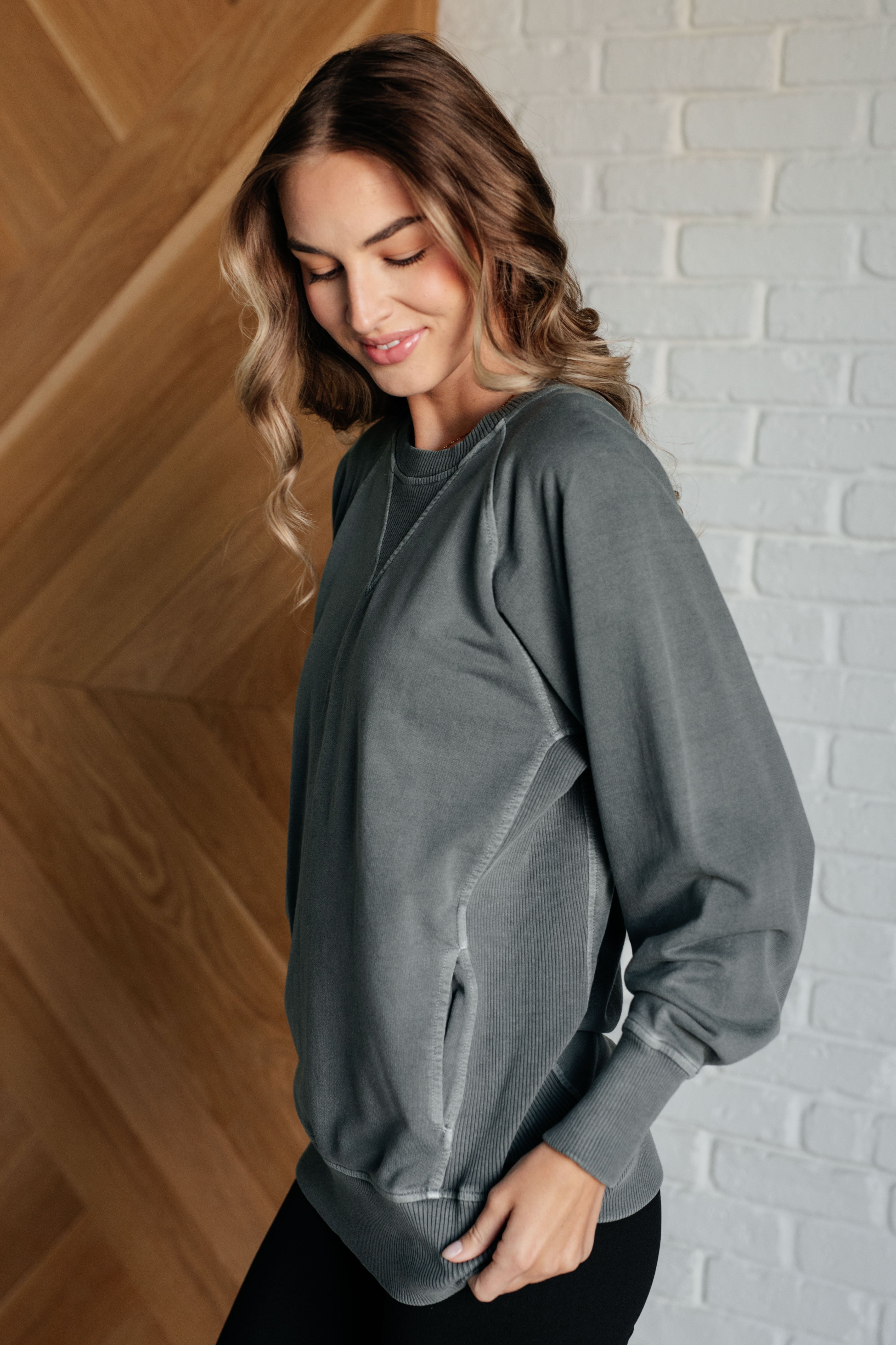 Ash Jade Mid-Weight Side Pockets Sweatshirt Tops